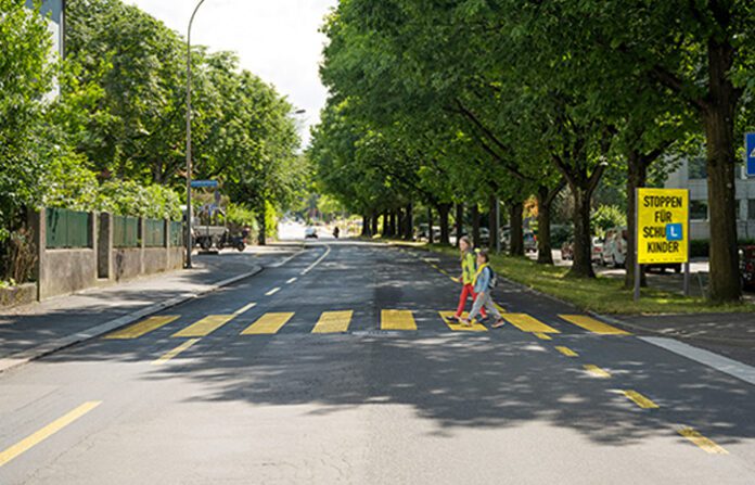 34-35-01-Stoppen-fuer-Schulkinder